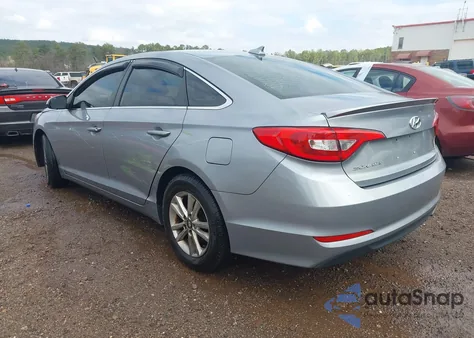 2017 Hyundai Sonata z USA, uszkodzony, nr VIN 5NPE24AF9HH538852